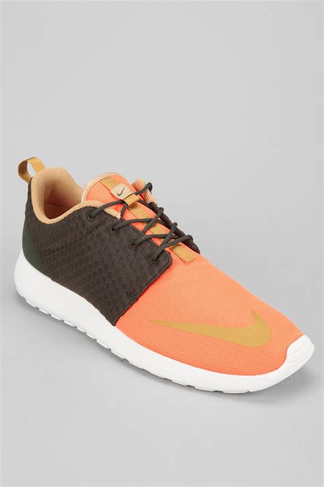 urban sneakers nike|nike urban outfitters.